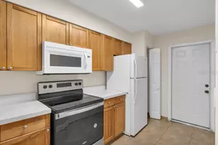 3126 Enclave Ct, Kissimmee, FL 34746 - Photo 4