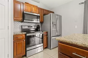 638 Basingstoke Ct, Kissimmee, FL 34758 - Photo 14