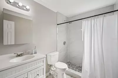 334 W Howry Avenue, Deland, FL 32720 - Photo 16