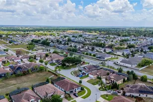 375 Villa Sorrento Cir, Haines City, FL 33844 - Photo 58