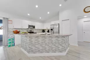 201 NW Goldcoast Ave, Port Saint Lucie, FL 34983 - Photo 10