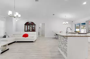 201 NW Goldcoast Ave, Port Saint Lucie, FL 34983 - Photo 6