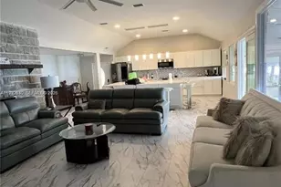 310 S 3rd St, Haines City, FL 33844 - Photo 4