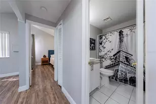 211 S Shadow Bay Dr, Orlando, FL 32825 - Photo 20