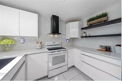 211 S Shadow Bay Drive, Orlando, FL 32825 - Photo 12