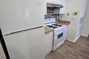 1604 Columbia Arms Cir, Kissimmee, FL 34741 - Photo 10