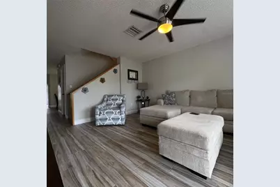 306 Kensington Lake Circle, Brandon, FL 33511 - Photo 4