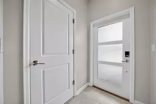 1181 Drop Ln, Davenport, FL 33896 - Photo 4