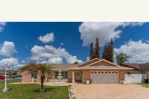 2779 Muscatello St, Orlando, FL 32837 - Photo 2