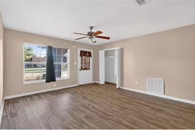 2715 Elmhurst Circle, Orlando, FL 32810 - Photo 10