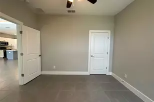 207 Begonia Ln, Poinciana, FL 34759 - Photo 10