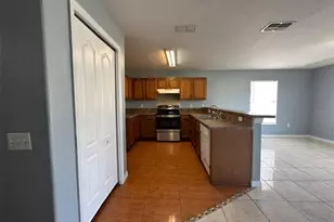 662 Yak Ct, Poinciana, FL 34759 - Photo 4