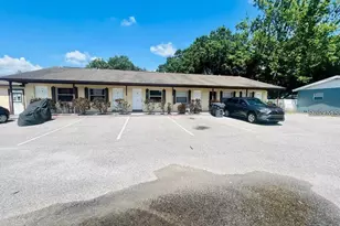 979 Berkley Rd, Auburndale, FL 33823 - Photo 2