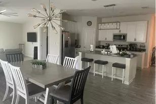 725 Peg Ct, Saint Cloud, FL 34772 - Photo 2