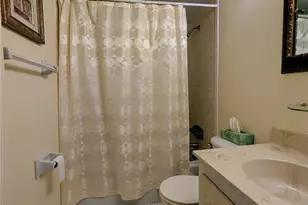 333 Lake Howard Dr NW, Winter Haven, FL 33880 - Photo 32