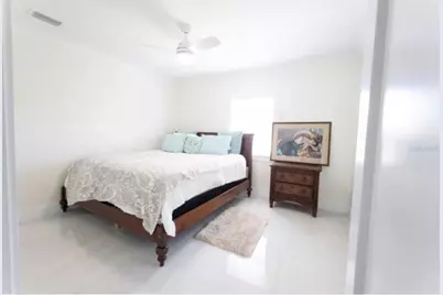 887 W Perry Street, Lantana, FL 33462 - Photo 16