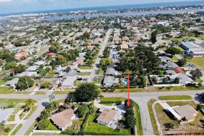 887 W Perry Street, Lantana, FL 33462 - Photo 8
