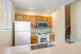 4009 Venetian Bay Dr, Kissimmee, FL 34741 - Photo 8