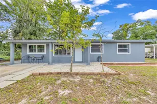 890 Golden Isle Dr, Mount Dora, FL 32757 - Photo 2
