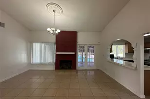 828 E Flag Ln, Kissimmee, FL 34759 - Photo 8
