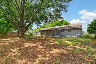 1334 Stately Oaks Dr NW, Winter Haven, FL 33881 - Photo 4