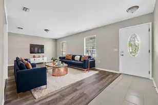1334 Stately Oaks Dr NW, Winter Haven, FL 33881 - Photo 8