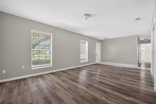 1334 Stately Oaks Dr NW, Winter Haven, FL 33881 - Photo 8
