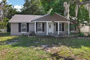 1334 Stately Oaks Dr NW, Winter Haven, FL 33881 - Photo 2