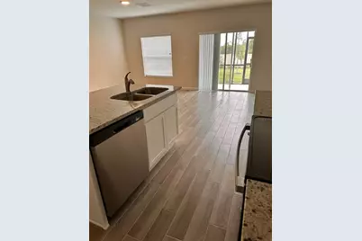 2831 Narcoossee Commons Way, Saint Cloud, FL 34771 - Photo 4