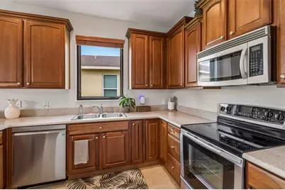 376 Indian Wells Avenue, Poinciana, FL 34759 - Photo 12