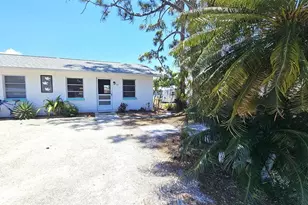 65 N Maple St, Englewood, FL 34223 - Photo 2