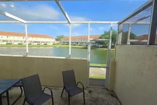 1213 S Beach Cir, Kissimmee, FL 34746 - Photo 18