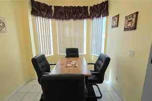 1213 S Beach Cir, Kissimmee, FL 34746 - Photo 6