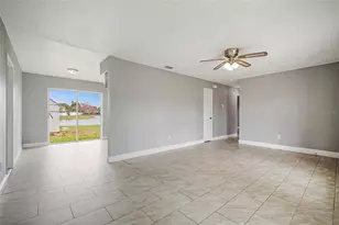 807 Aspenwood Cir, Kissimmee, FL 34743 - Photo 6