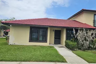 569 Hunter Cir, Kissimmee, FL 34758 - Photo 30