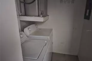 569 Hunter Cir, Kissimmee, FL 34758 - Photo 6