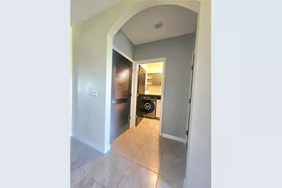 2853 Grandbury Grove Rd, Lakeland, FL 33811 - Photo 8