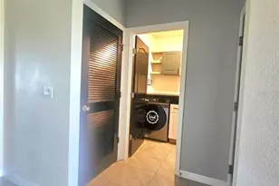 2853 Grandbury Grove Rd, Lakeland, FL 33811 - Photo 8