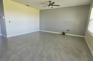 2853 Grandbury Grove Rd, Lakeland, FL 33811 - Photo 12