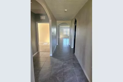 2853 Grandbury Grove Rd, Lakeland, FL 33811 - Photo 2