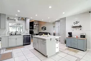 3729 Sand Pebble Dr, Valrico, FL 33596 - Photo 14