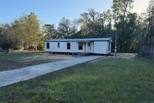 235 Oak Crest Dr, Interlachen, FL 32148 - Photo 1