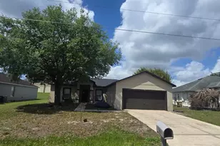 911 Gloucester Ct, Kissimmee, FL 34758 - Photo 2