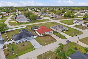 1912 Lakeview Pl, Kissimmee, FL 34759 - Photo 2