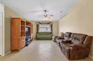 1912 Lakeview Pl, Kissimmee, FL 34759 - Photo 16