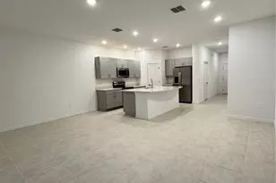 1304 Drake Rdg Dr, Kissimmee, FL 34744 - Photo 6