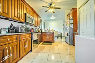 716 Versailles Ln, Kissimmee, FL 34759 - Photo 8