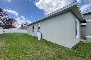 318 Begonia Ct, Kissimmee, FL 34759 - Photo 32