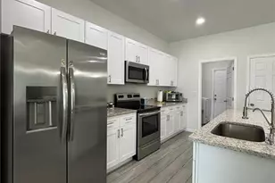 318 Begonia Ct, Kissimmee, FL 34759 - Photo 8