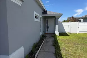 2604 Spring Hill Dr, Kissimmee, FL 34743 - Photo 2